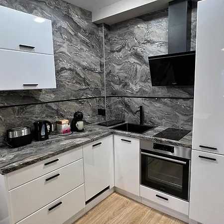 Golden Nelly First Line Apartament *